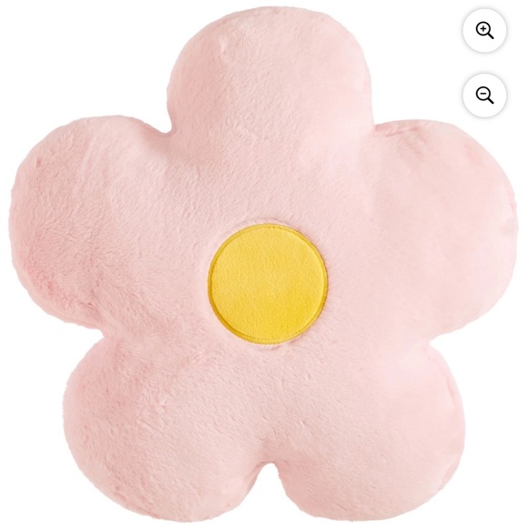 Your Zone 16" Huggable Flower Pillow & 50" x 60" Throw
Set- NWT - Picture 2 of 6